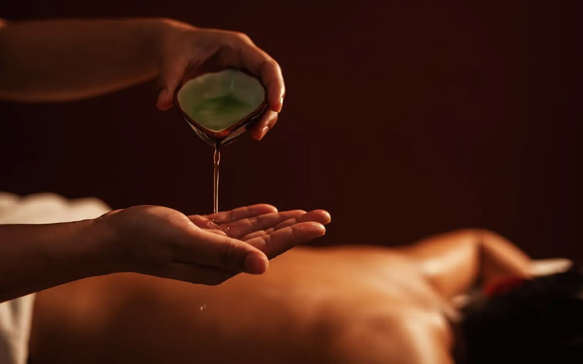 Olive Oil Massage Feel5